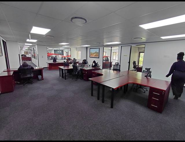 480M² OFFICE TO LET IN VORNA VALLEY